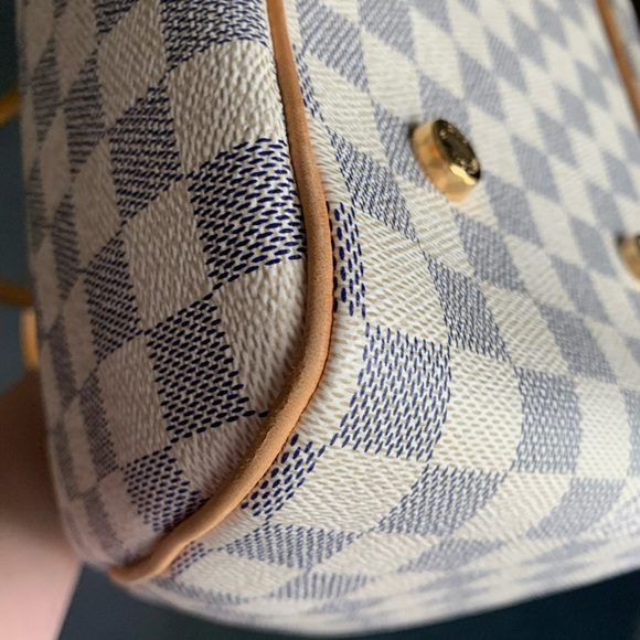 Louis Vuitton Damier Azur Figheri GM Bag - Picture 7 of 13